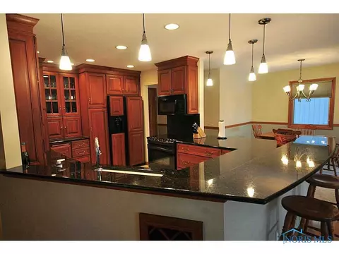 508 Thackeray, Maumee, OH 43537 photo 7