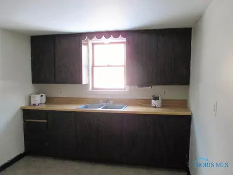 332 E Front St, Napoleon, OH 43545 photo 7
