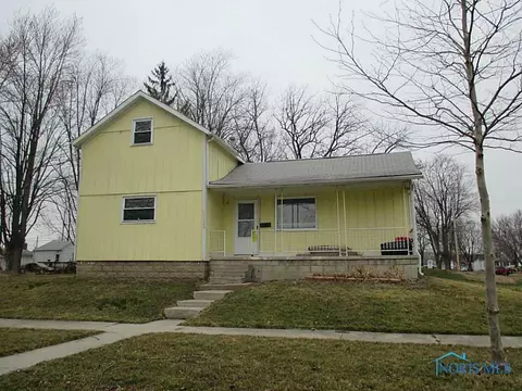 332 E Front St, Napoleon, OH 43545 photo 1