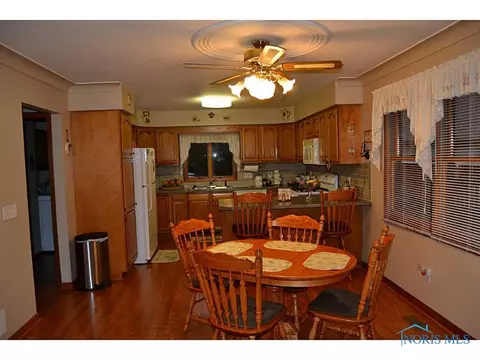 6310 E Winding Way, Swanton, OH 43558 photo 10