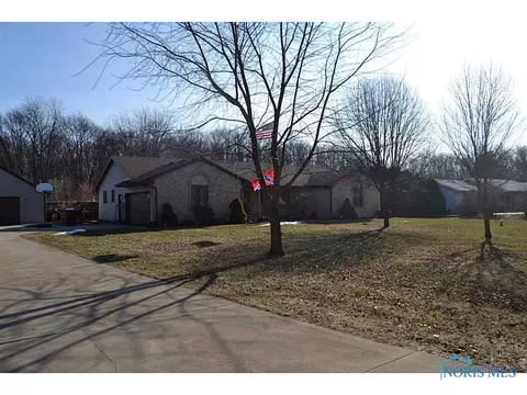 6310 E Winding Way, Swanton, OH 43558 photo 2