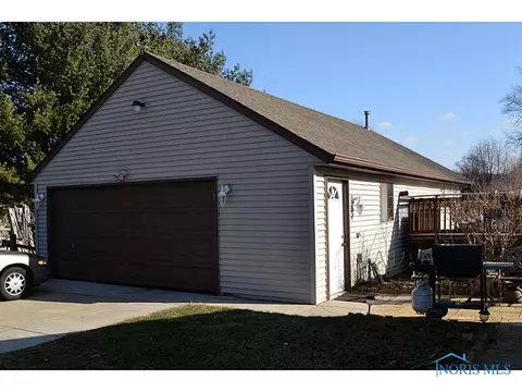 6310 E Winding Way, Swanton, OH 43558 photo 3