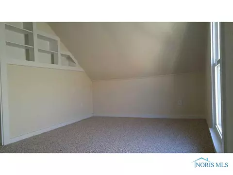 624 S Main St, Bryan, OH 43506 photo 8