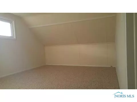 624 S Main St, Bryan, OH 43506 photo 9