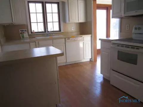 21061 Elmwood St, Williston, OH 43468 photo 5