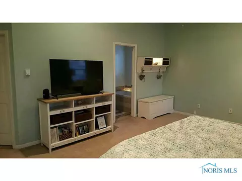 208 Illinois Dr, Bryan, OH 43506 photo 13