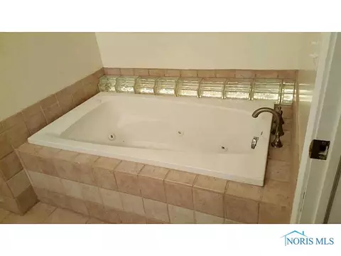 208 Illinois Dr, Bryan, OH 43506 photo 20