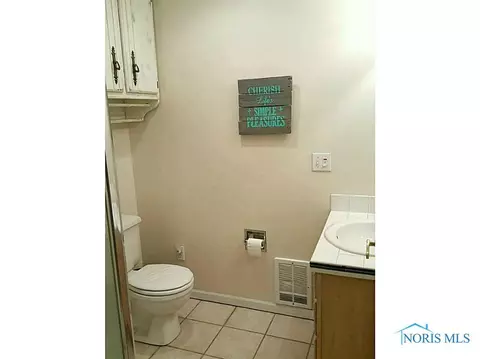 208 Illinois Dr, Bryan, OH 43506 photo 18