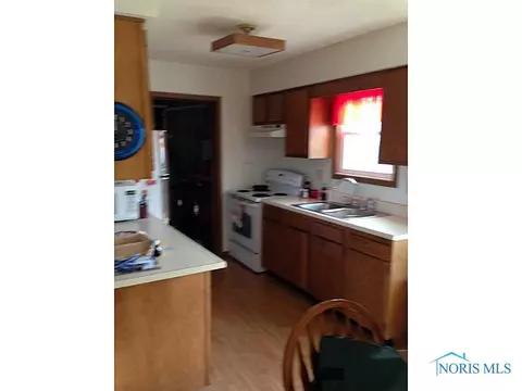 602 E South St, Bryan, OH 43506 photo 5