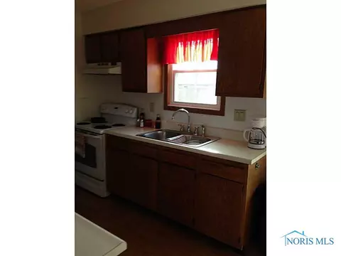 602 E South St, Bryan, OH 43506 photo 7