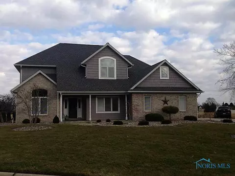 901 Greystone Dr, Bryan, OH 43506 photo 1