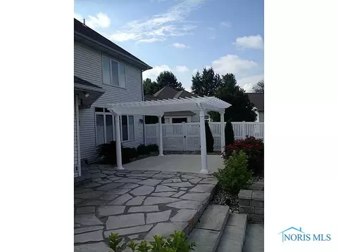 901 Greystone Dr, Bryan, OH 43506 photo 4
