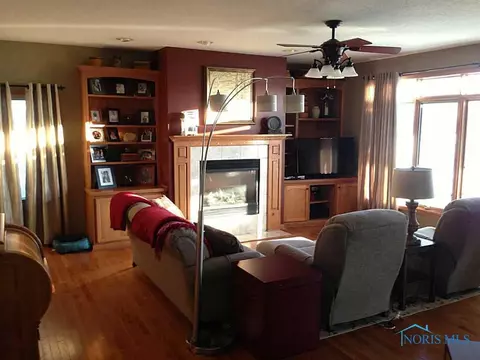901 Greystone Dr, Bryan, OH 43506 photo 6