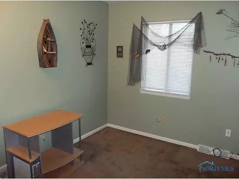 4552 Longfellow Rd, Sylvania, OH 43560 photo 7