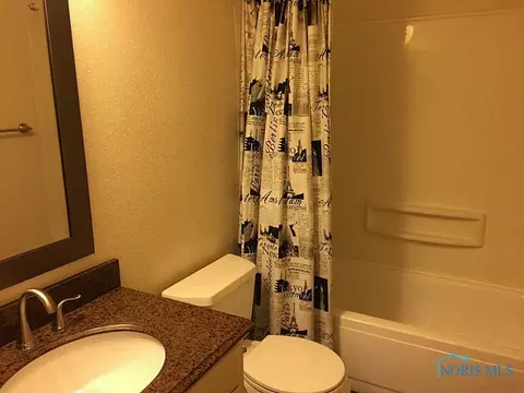 4552 Longfellow Rd, Sylvania, OH 43560 photo 8