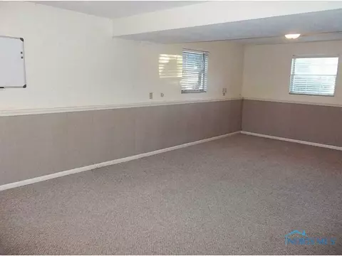4552 Longfellow Rd, Sylvania, OH 43560 photo 9