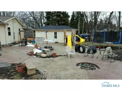 1028 Scribner St, Maumee, OH 43537 photo 7