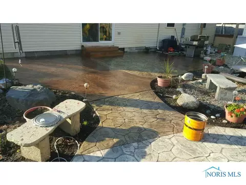 1028 Scribner St, Maumee, OH 43537 photo 5