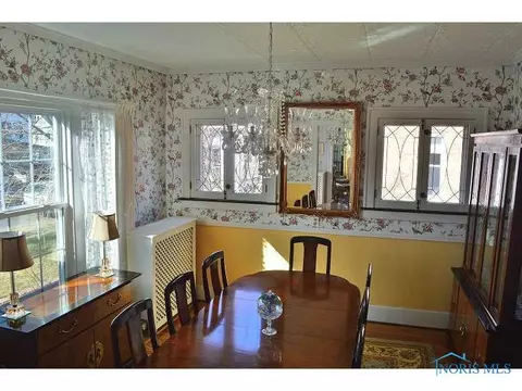 122 N Maple St, Bowling Green, OH 43402 photo 6