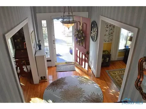 122 N Maple St, Bowling Green, OH 43402 photo 4