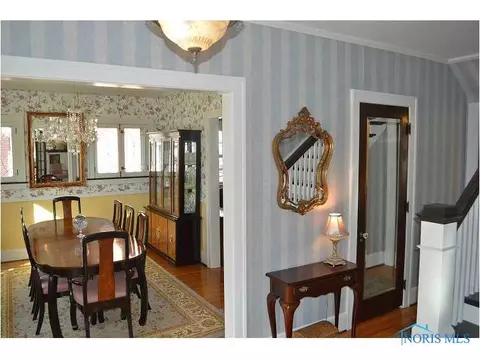 122 N Maple St, Bowling Green, OH 43402 photo 5