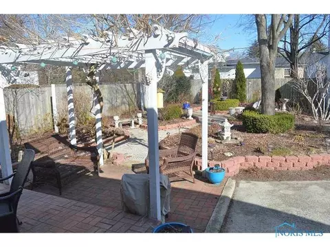 122 N Maple St, Bowling Green, OH 43402 photo 19