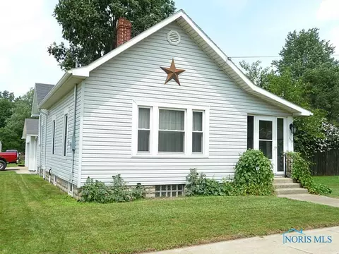 110 Cherry, Bradner, OH 43406 photo 1