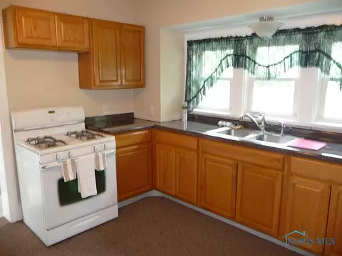 110 Cherry, Bradner, OH 43406 photo 9