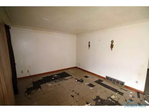 1550 Campbell St, Toledo, OH 43607 photo 7