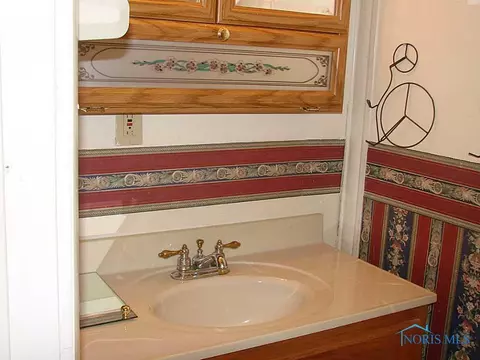 1613 Vance St, Toledo, OH 43607 photo 7
