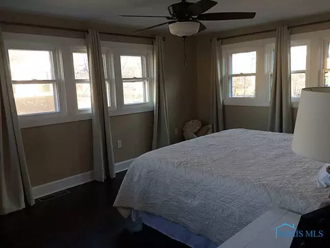 703 Perry St, Defiance, OH 43512 photo 5