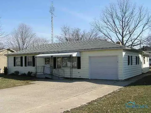204 N Summit St, Edon, OH 43518 photo 1