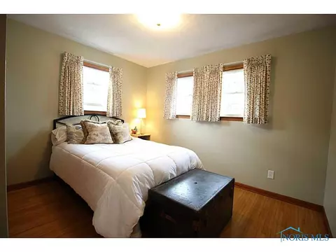 508 E Perry St, Walbridge, OH 43465 photo 10