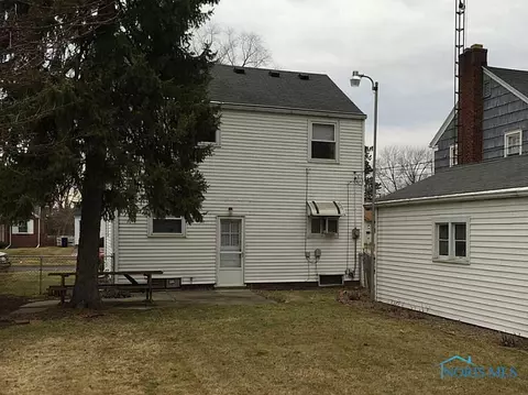 910 Clifton Blvd, Toledo, OH 43607 photo 15