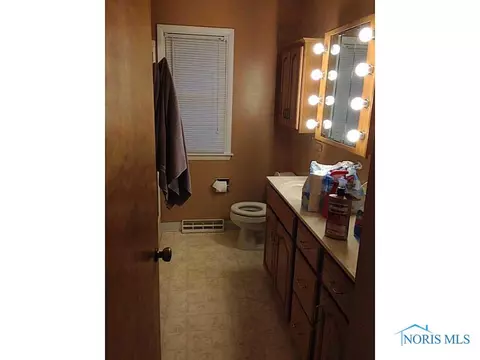 511 Sunny Dr, Bryan, OH 43506 photo 8