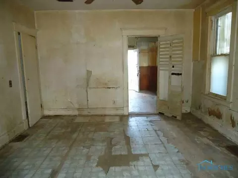 119 E Central Ave, Toledo, OH 43608 photo 4