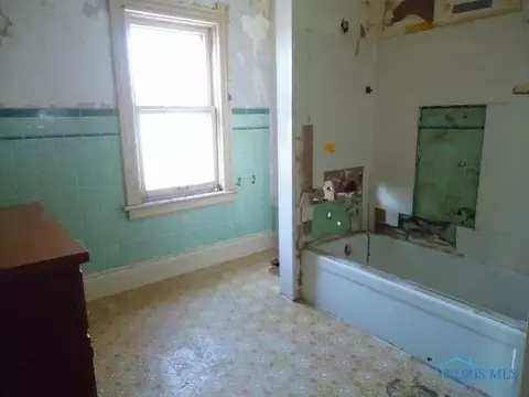 119 E Central Ave, Toledo, OH 43608 photo 7