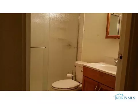 1724 E Benwick Rd, Toledo, OH 43613 photo 10