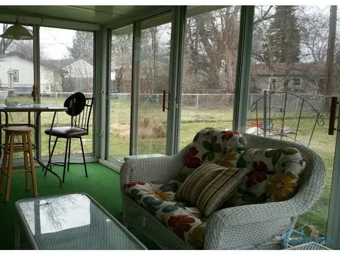 1724 E Benwick Rd, Toledo, OH 43613 photo 12
