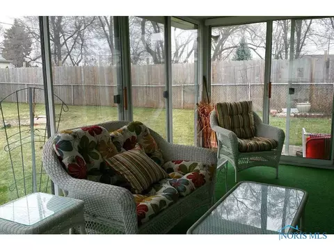 1724 E Benwick Rd, Toledo, OH 43613 photo 13