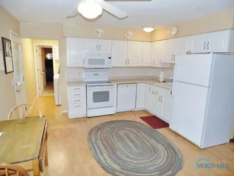 2017 Stengel St, Maumee, OH 43537 photo 7