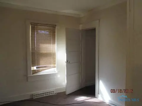 1206 Warwick Ave, Toledo, OH 43607 photo 5