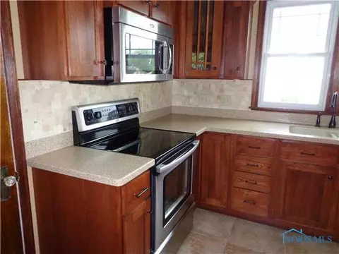 206 Lincoln, Lyons, OH 43533 photo 10