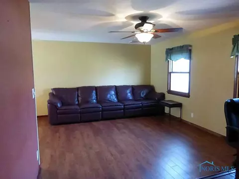 926 S Beech St, Bryan, OH 43506 photo 9