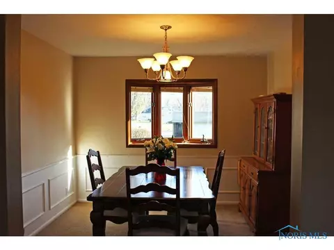 883 Maple Ln, Waterville, OH 43566 photo 3