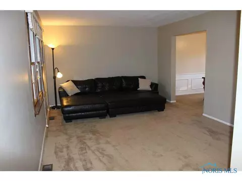 883 Maple Ln, Waterville, OH 43566 photo 6