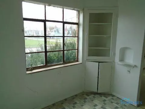 1950 Dorr, Toledo, OH 43607 photo 10