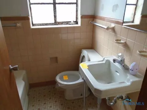 1950 Dorr, Toledo, OH 43607 photo 17