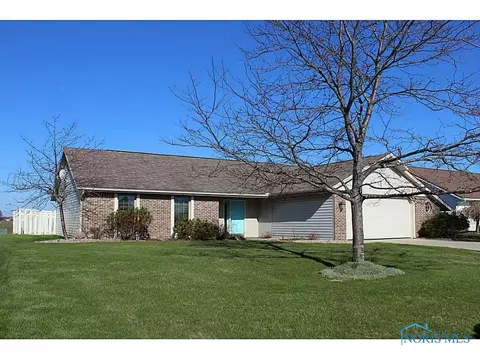 113 Jordan Dr, Bryan, OH 43506 photo 2