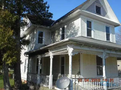 122 E Bryant St, Wayne, OH 43466 photo 2